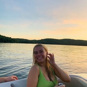 Meet your Posher, Bronwyn